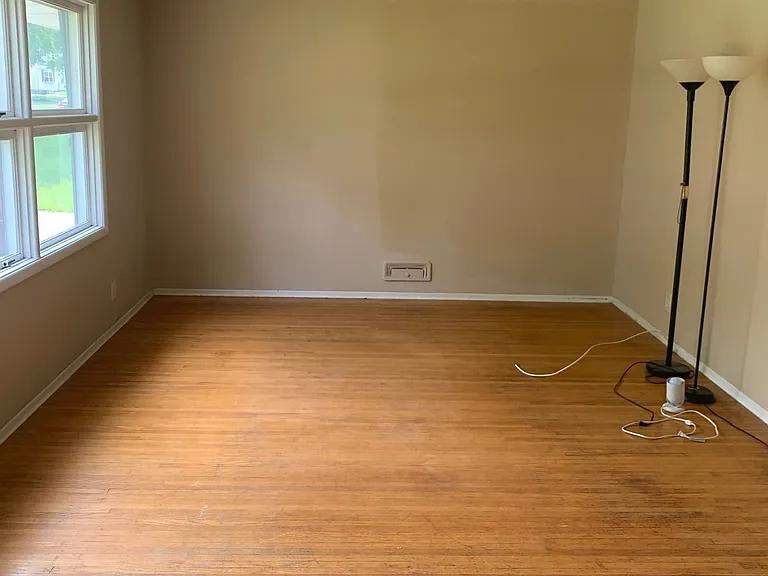 261 Morrow Dr — Photo 4