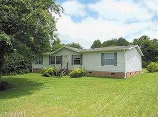 7305 Old Post Rd, Pleasant Garden, NC 27313