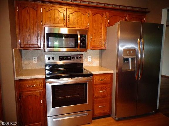 2nd image of 1032 Romary Ln