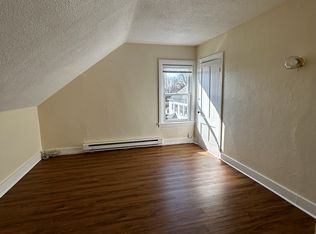 106 Spring St #3R, Pawtucket, RI 02860