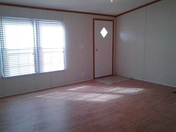2nd image of 200 Shadowland Dr