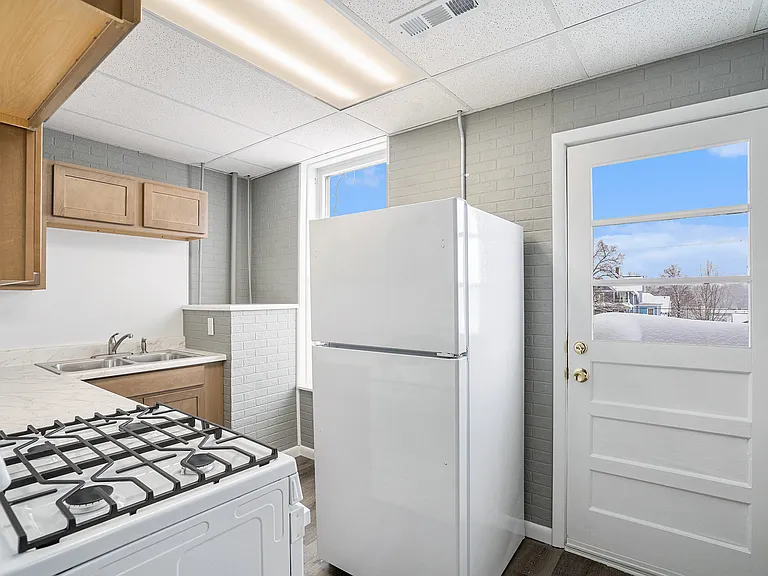 222 Trowbridge St #3 — Photo 9