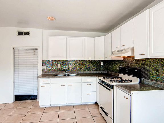4th image of 421 28th St