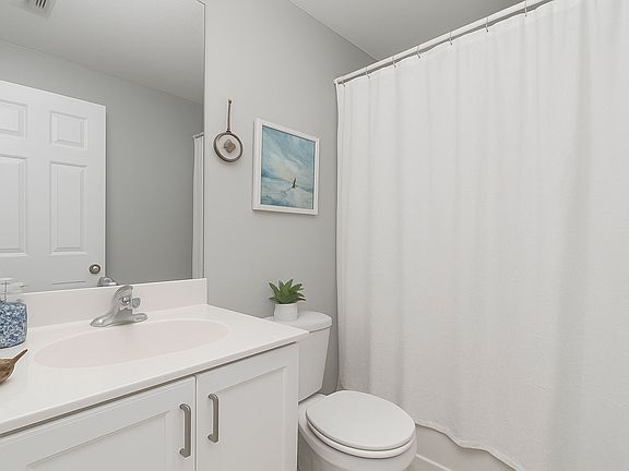 5th image of 9025 Colby Dr