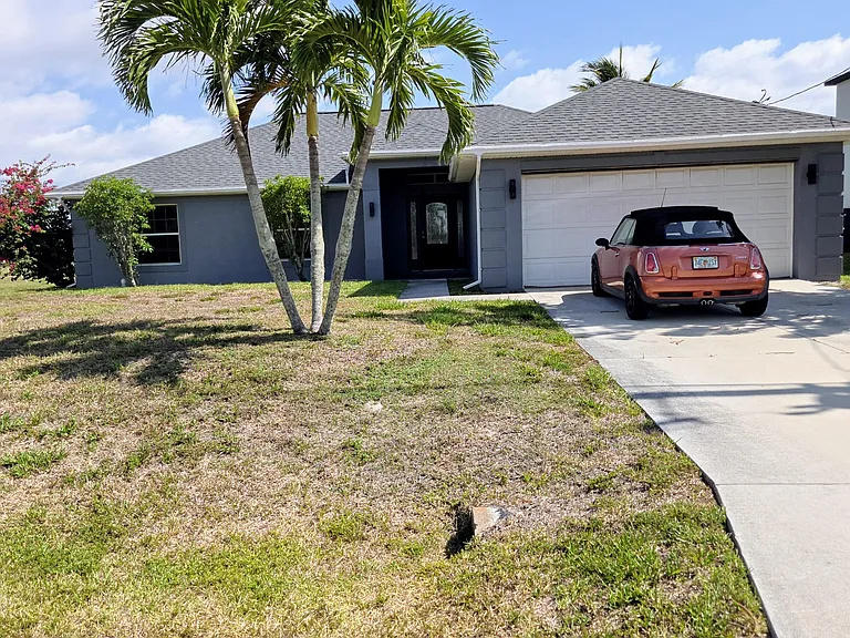 NW 15th Ln — Photo 1