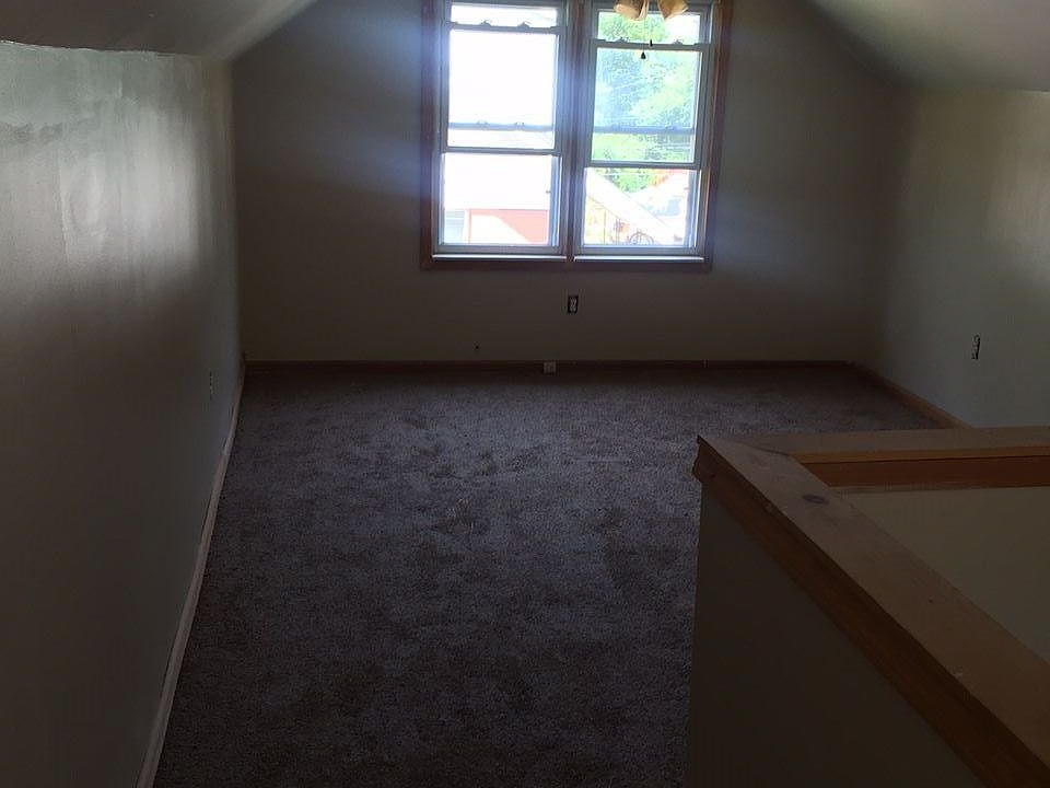 Upstairs bedroom