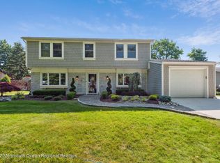 32 Avalon Ln, Aberdeen, NJ 07747