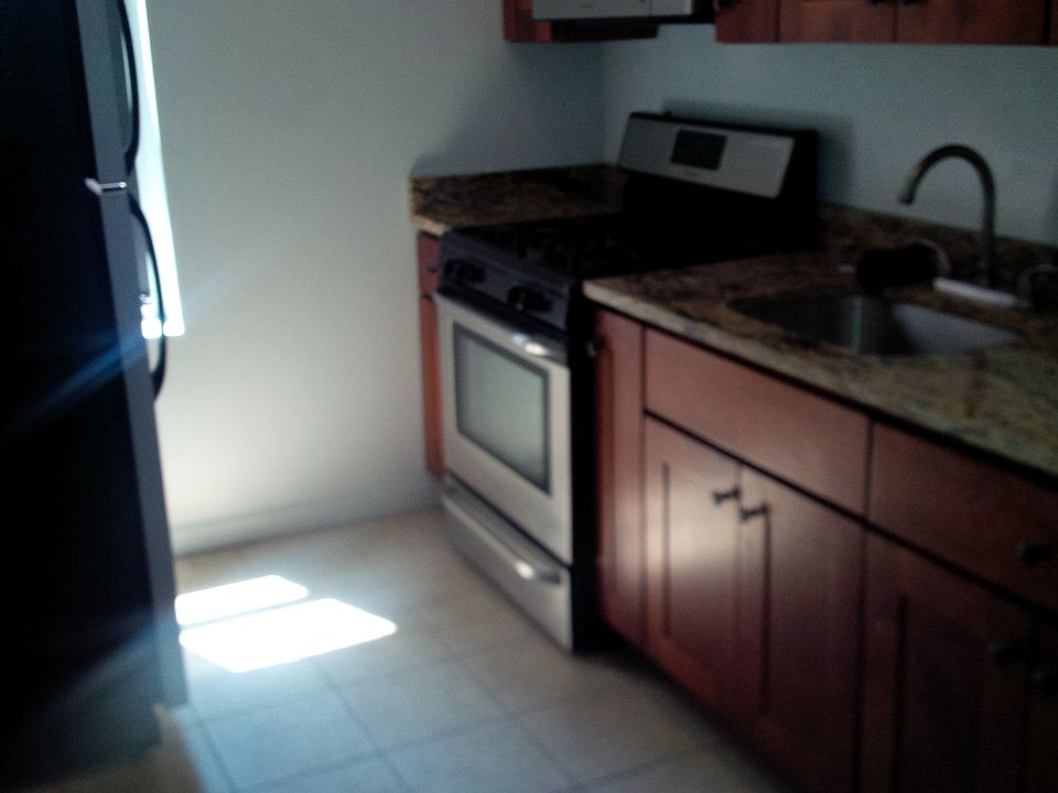 1st image of 8342 Talbot St