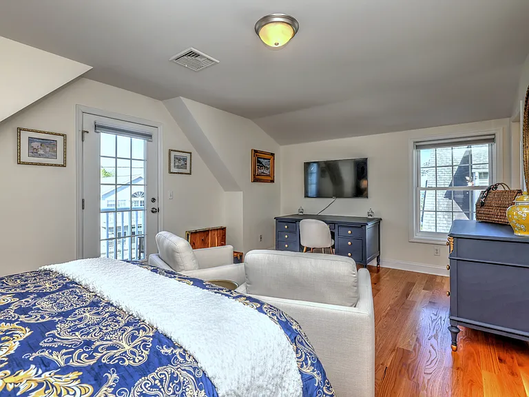 32 Grant St — Photo 61