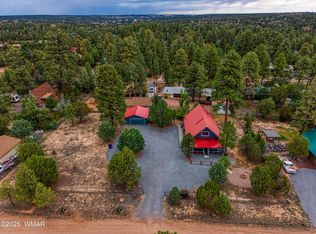 1912 Little Doe Trl, Overgaard, AZ 85933