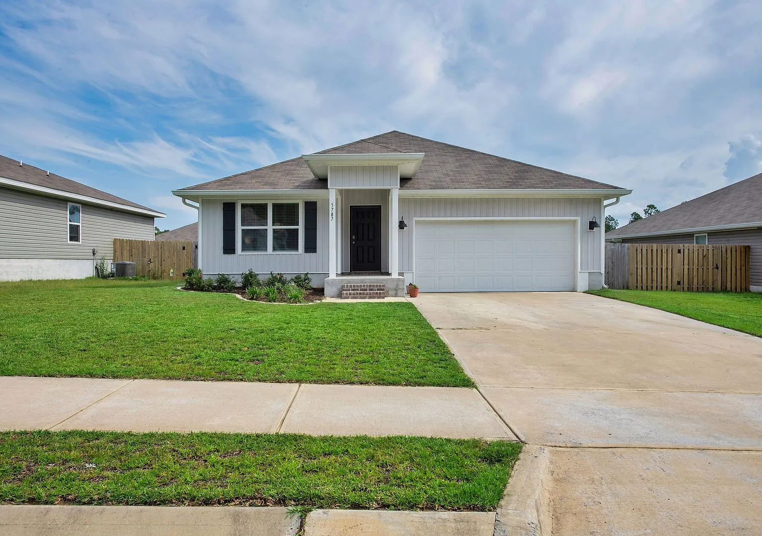 Beautiful 4-Bedroom Beulah Home Across from Beulah Elementary in a Welcoming Community! — Photo 4