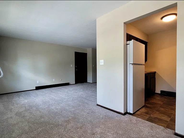 1285 Sanlor Avenue — Photo 6