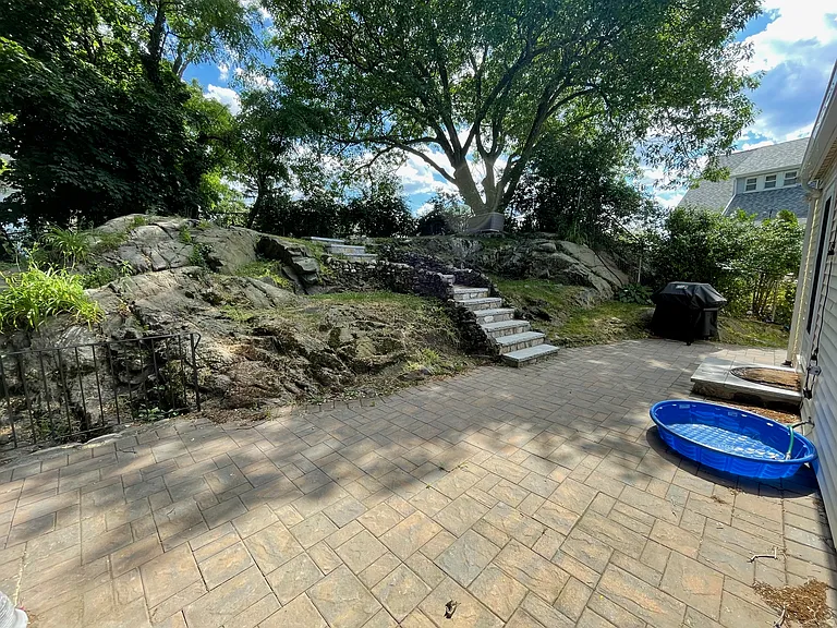 20 Oak Rd — Photo 26