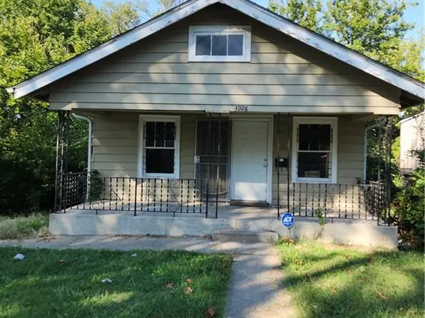 3928 Mersington Ave, Kansas City, MO 64130