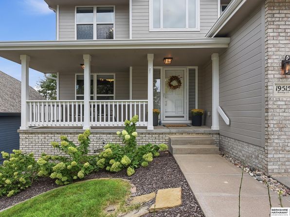 19515 Binney Cir, Elkhorn, NE 68022 view 3