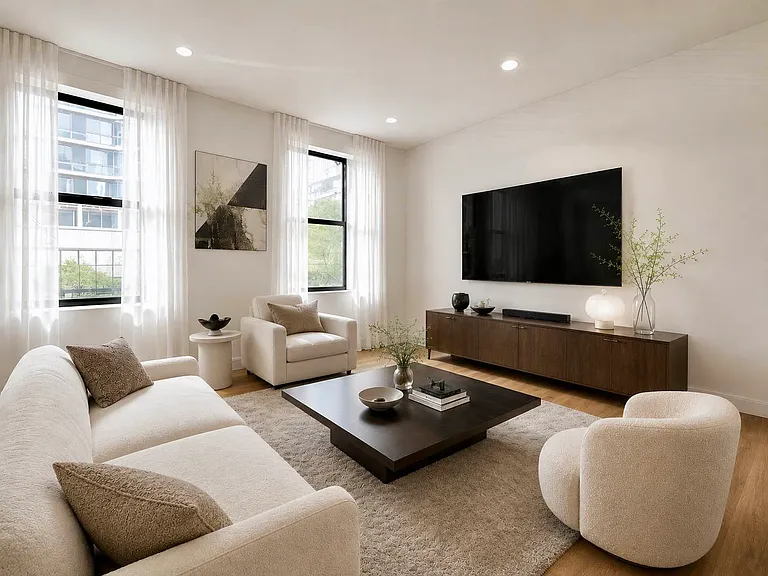 1020 3rd Ave #B2 — Photo 1