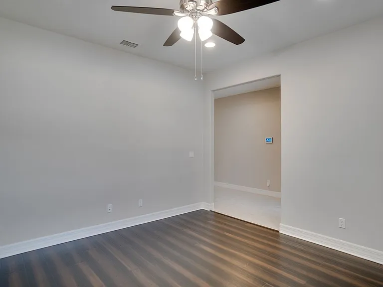 2751 Mead Ave — Photo 19