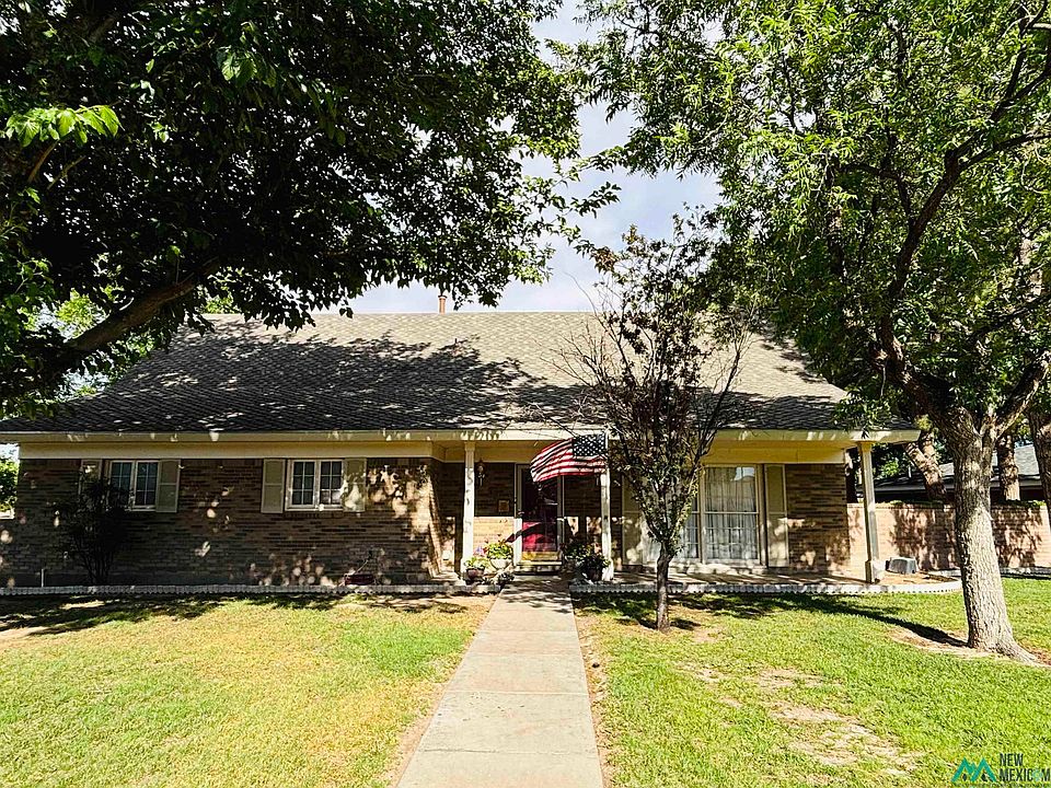 1st image of 3013 Bandolina Ave