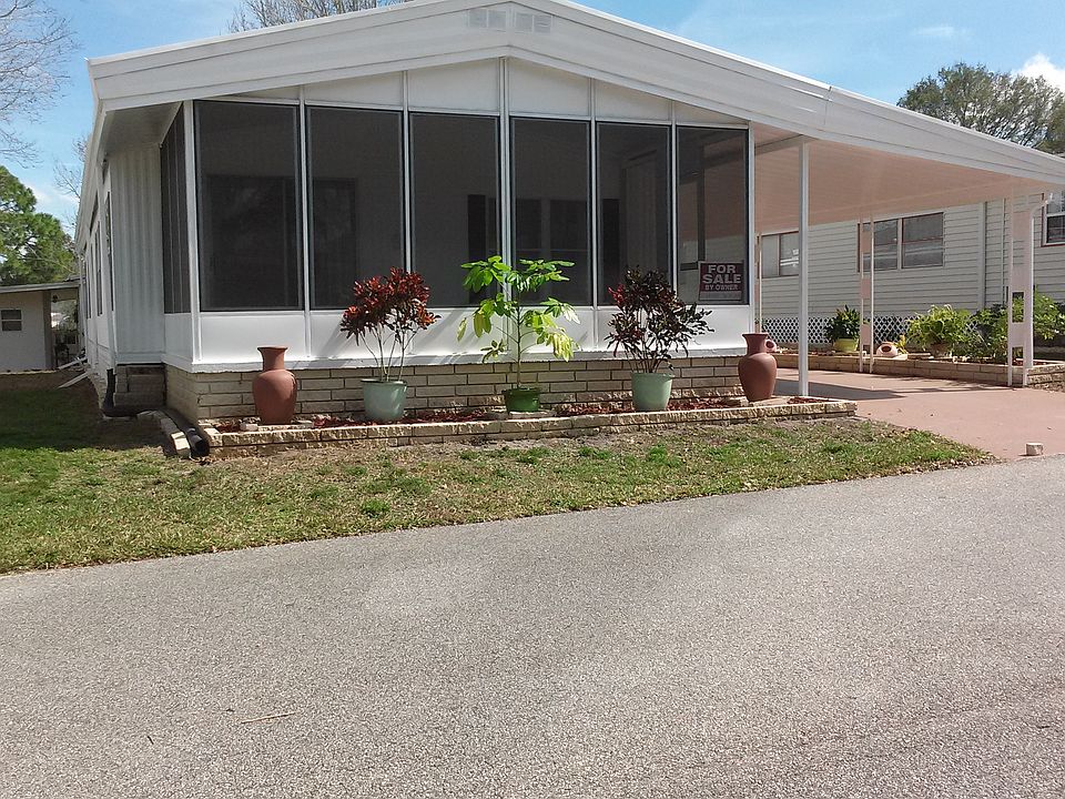 1st image of 93 Chestnut Dr #6