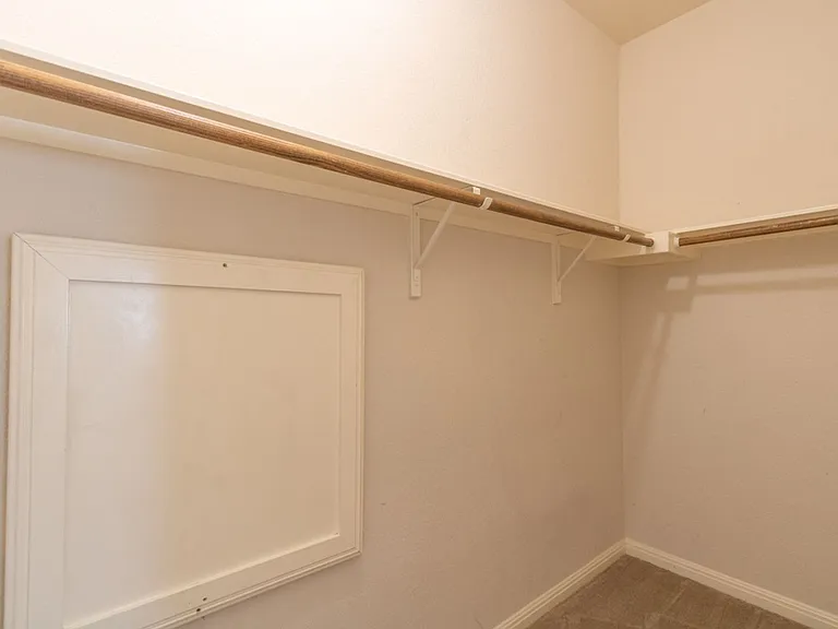 18601 Derby Hill Ln — Photo 36