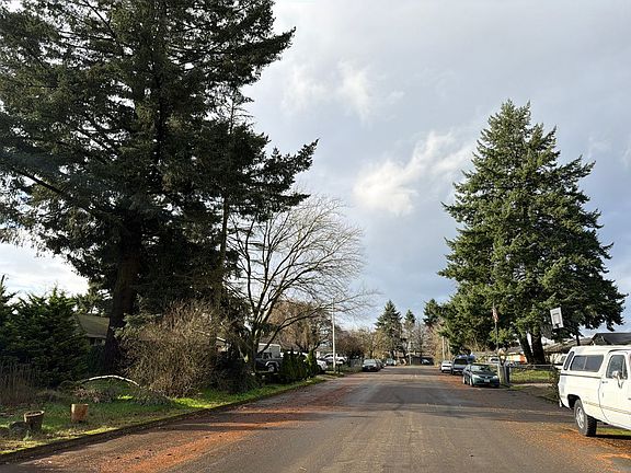 5th image of 12015 NE 79th St