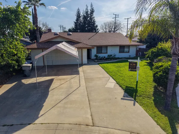 2135 S Woodland Street, Visalia, CA 93277