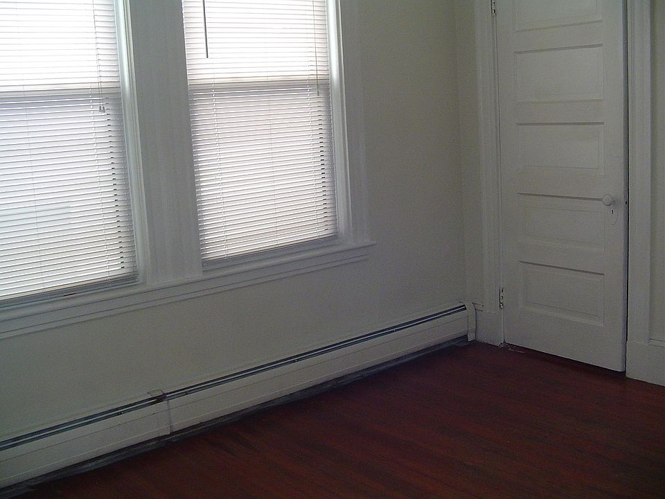 2nd image of 81 Bellingham St #2