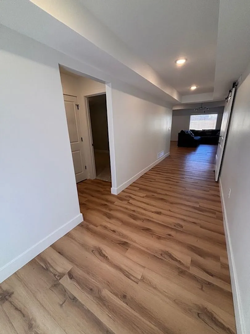 3 bed, 1782 sqft, $2,100 — Photo 2