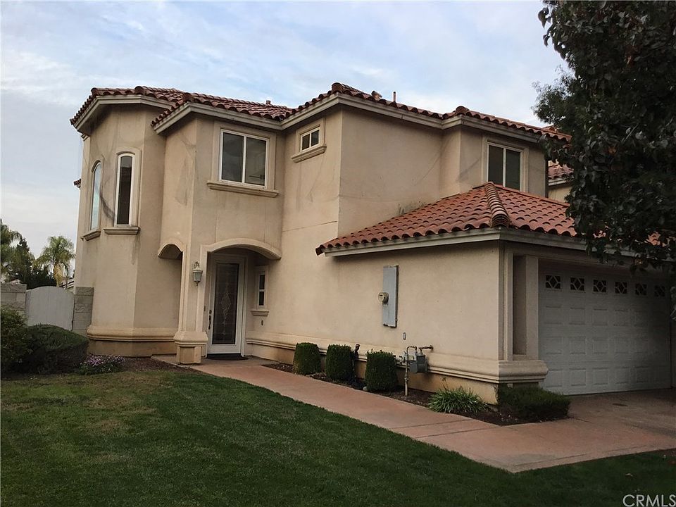 2nd image of 3313 Camino Way