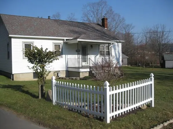 24 Sears St, Wellsboro, PA 16901