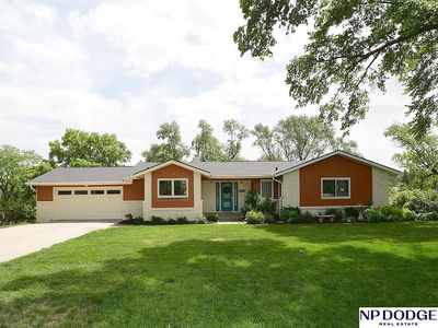 951 Crestridge Rd, Omaha, NE, 68154