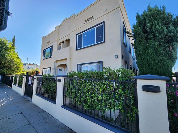2nd image of 5074 Fountain Ave