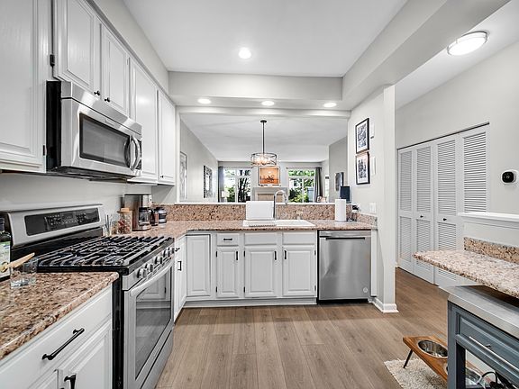 4th image of 4252 W Harrington Ln