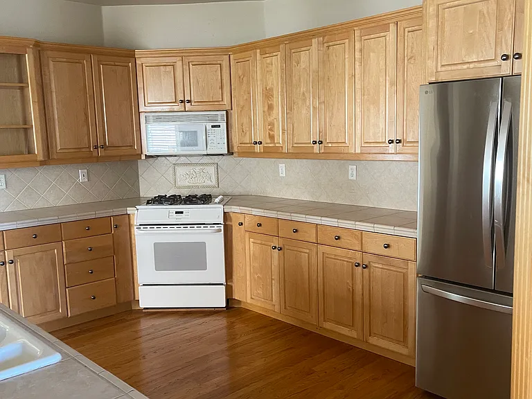 13432 NW Hartford St — Photo 21