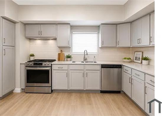 4 bed, 1200 sqft, $2,195 — Photo 4