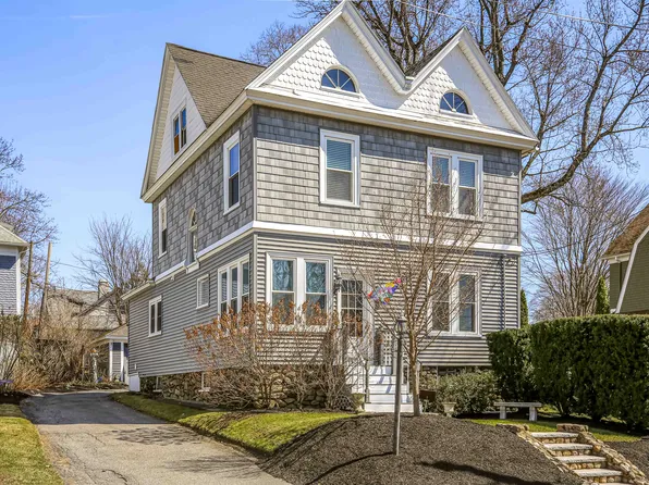 1 Ashmore Rd, Worcester, MA 01602