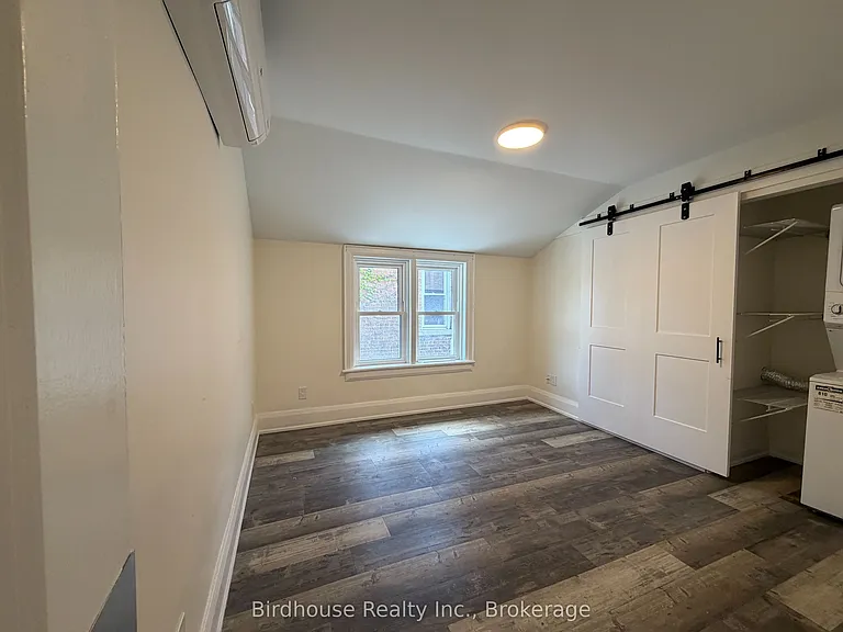 19 Cambridge St S #1 — Photo 7