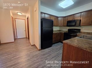 1870 Wrigley St, Ely, IA 52227