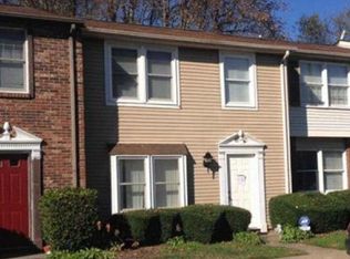 7621 Holly Grove Ct, Charlotte, NC 28227
