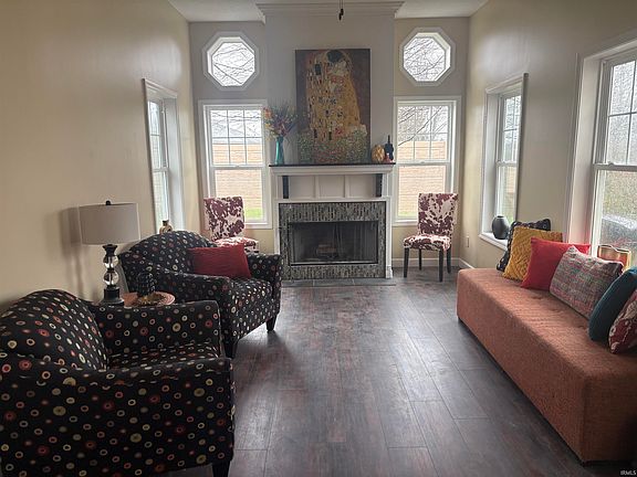 3rd image of 3901 S Bushmill Dr