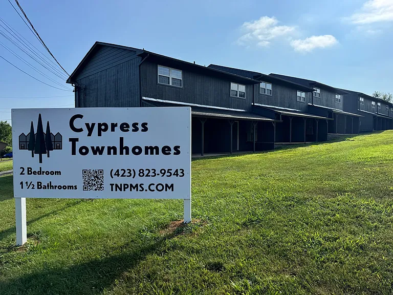 Cypress Townhomes — Photo 18