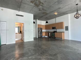2100 Van Buren St APT 517, Hollywood, FL 33020