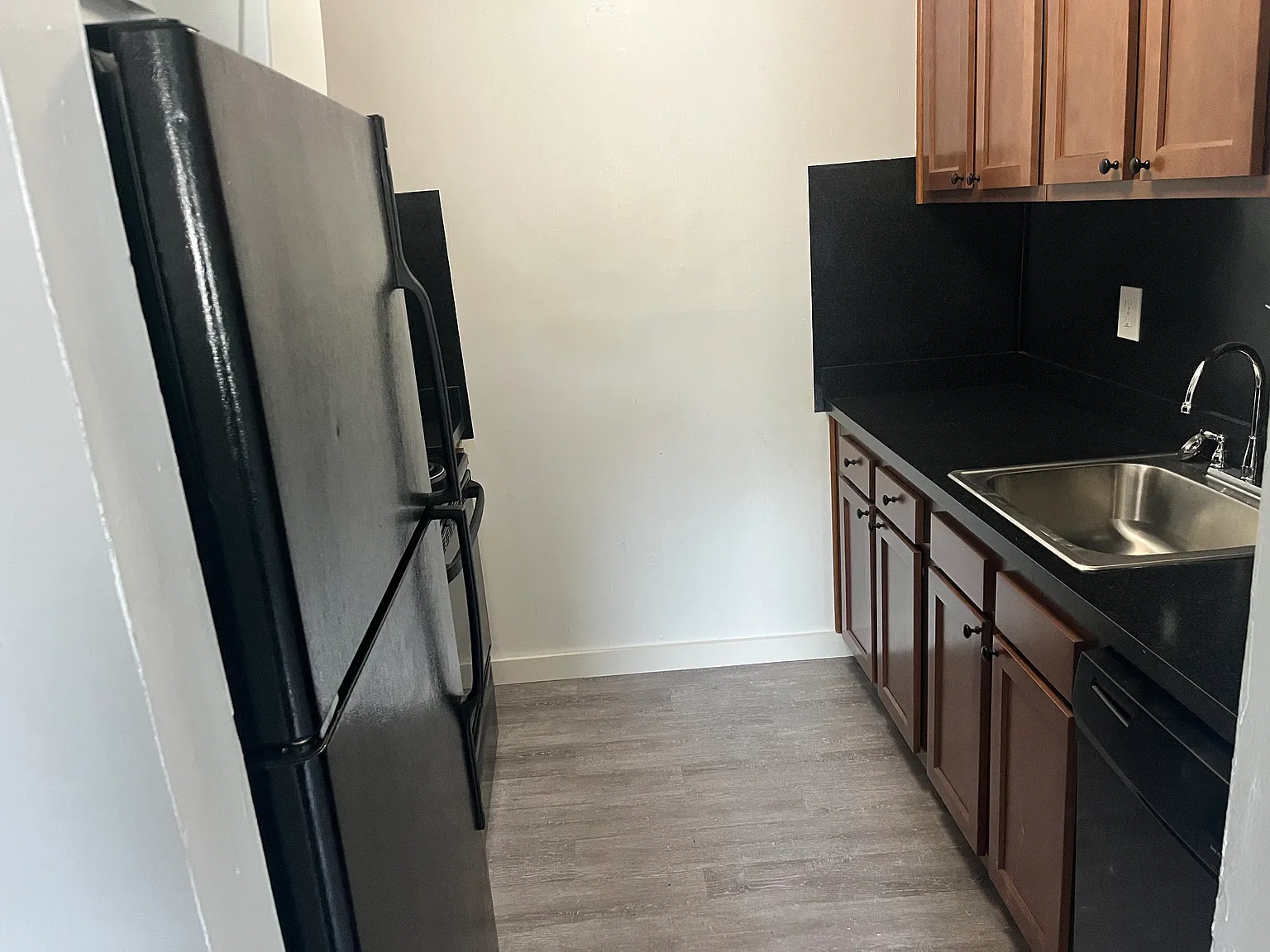 600 Grant Rd — Photo 4
