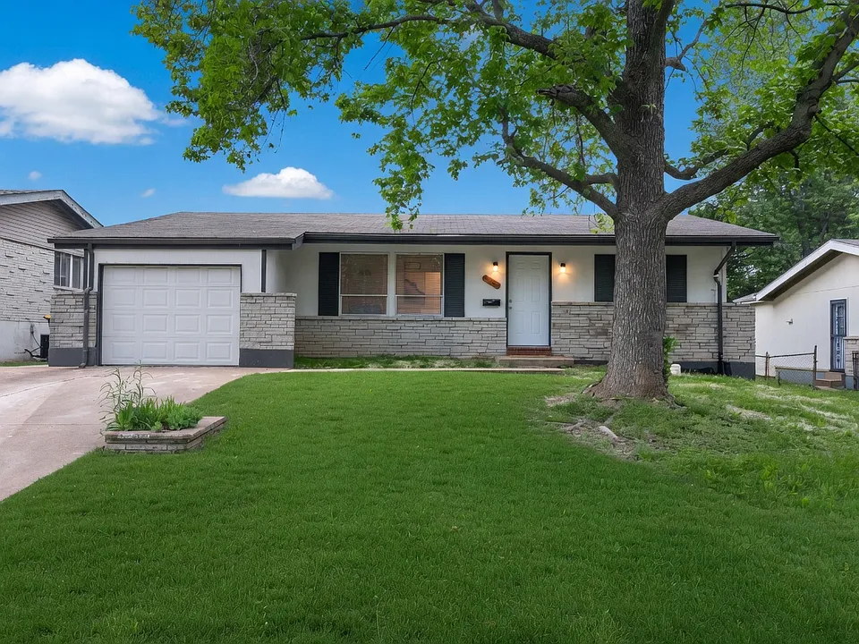 2633 Garham Dr
