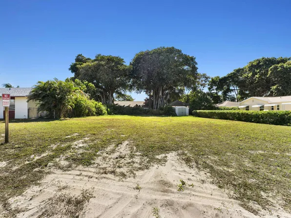 Xxxx Fittin Court, Lake Worth, FL 33461