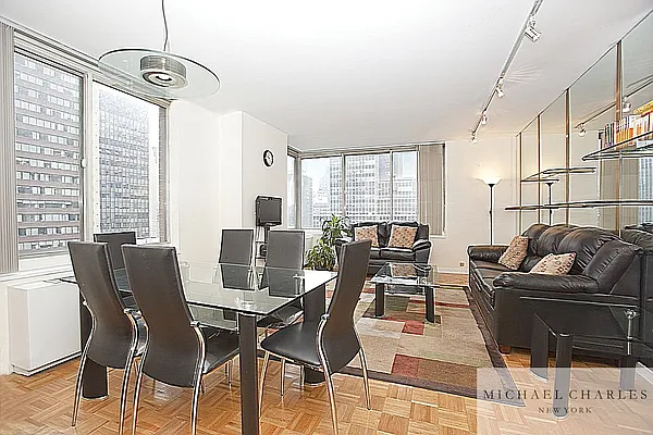 Rented by Michael Charles New York | media 21