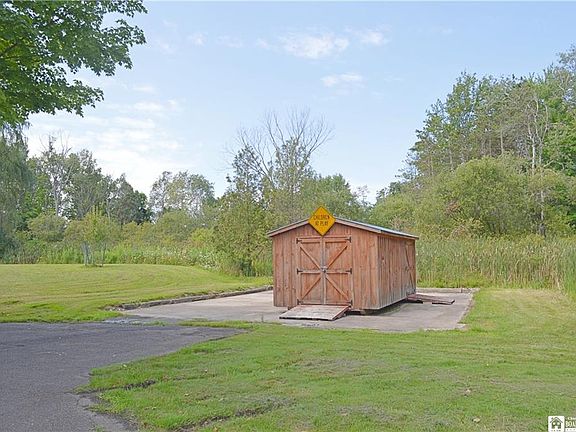 4th image of 2095 Southwestern Dr