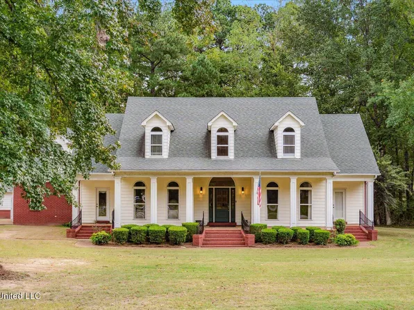 6720 Autumn Oaks Dr, Olive Branch, MS 38654
