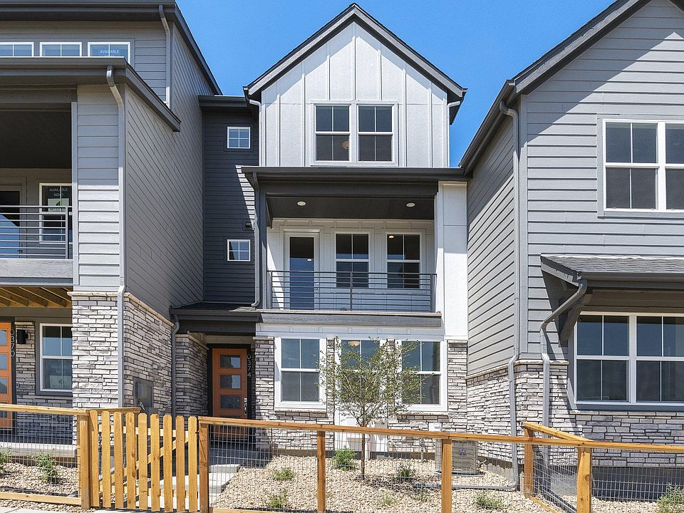 Solar Townhome - Just 2 years old!