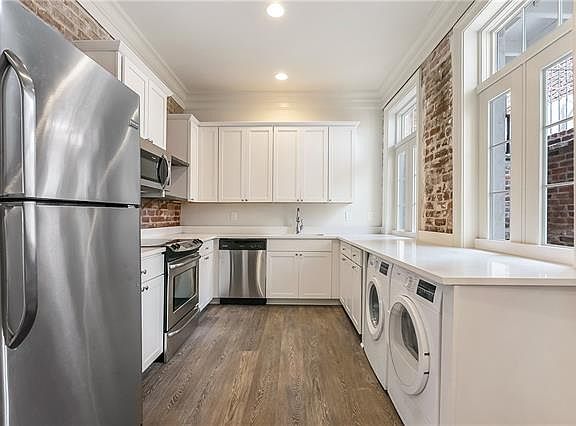 5th image of 832 Lafayette St #D